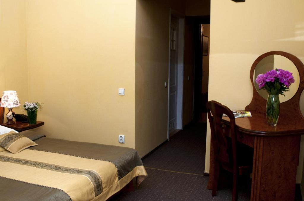 Wien Hotel Leópolis Habitación foto