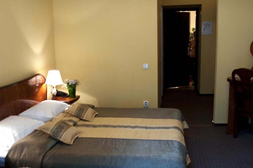 Wien Hotel Leópolis Habitación foto